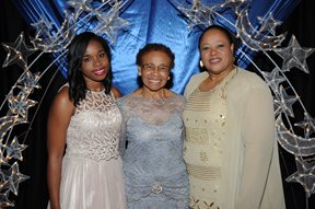 Edith-Brown-and-family.jpg